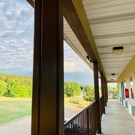 Weston Inn & Suites Rusk Bagian luar foto