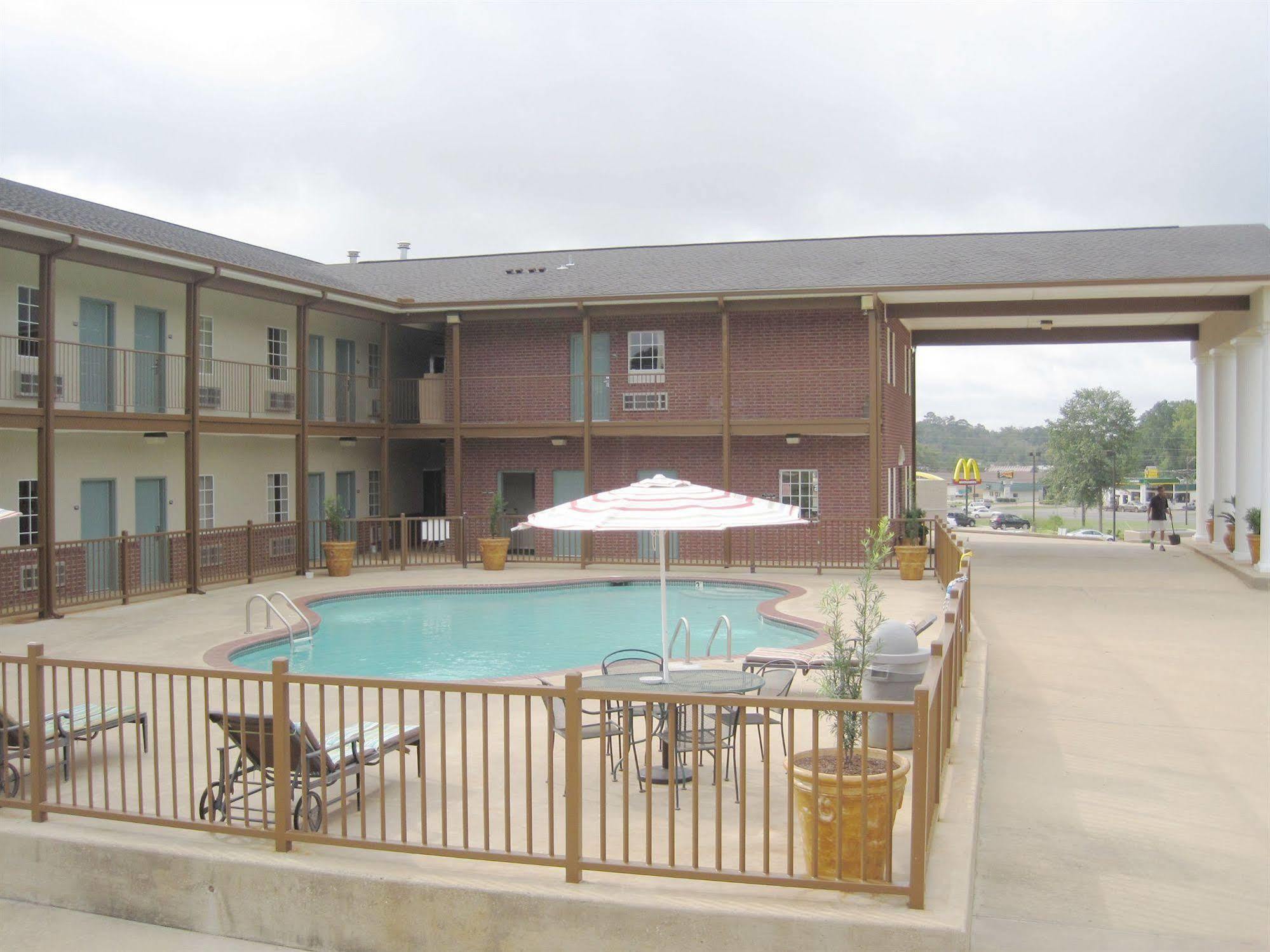 Weston Inn & Suites Rusk Bagian luar foto