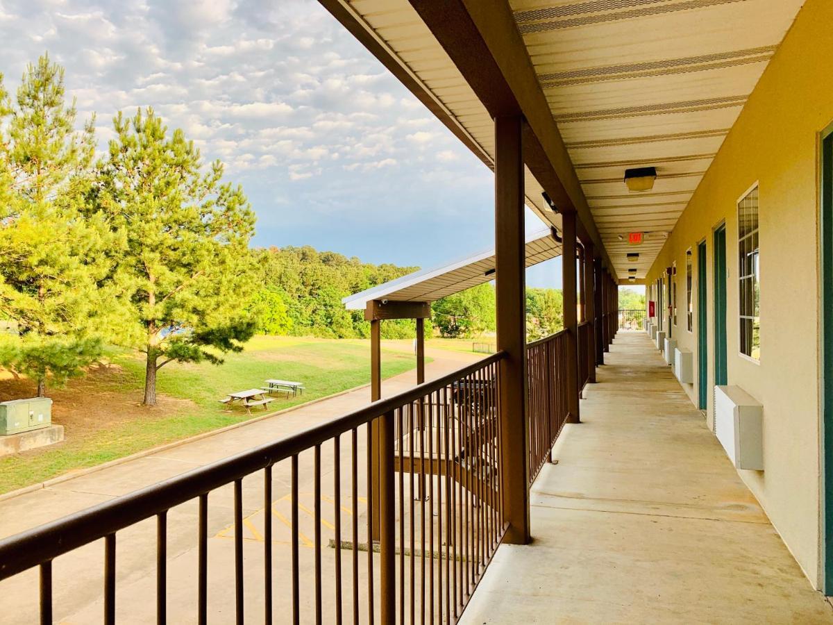 Weston Inn & Suites Rusk Bagian luar foto